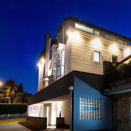 Zaffiro Lavico Rooms Etna Nature Sea Acireale Εξωτερικό φωτογραφία