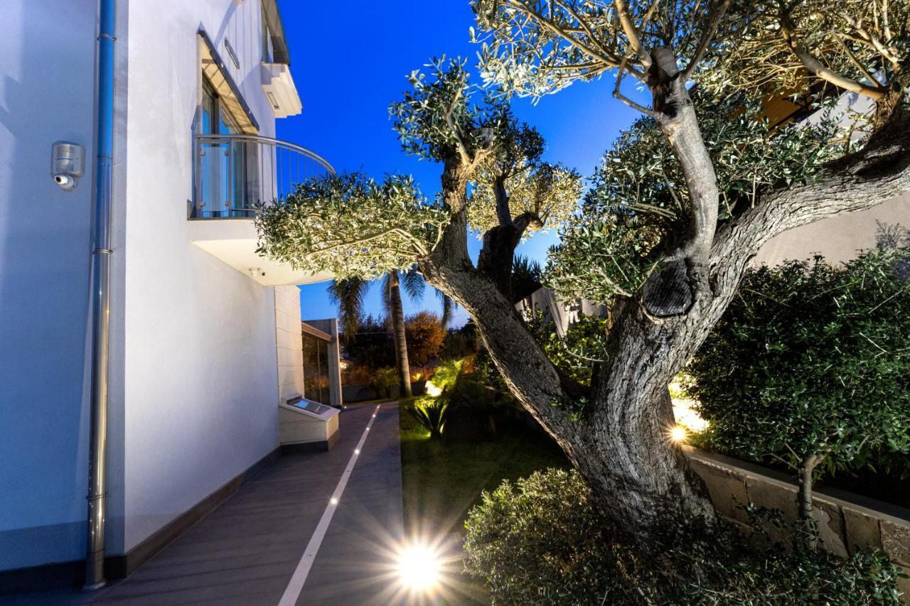 Zaffiro Lavico Rooms Etna Nature Sea Acireale Εξωτερικό φωτογραφία