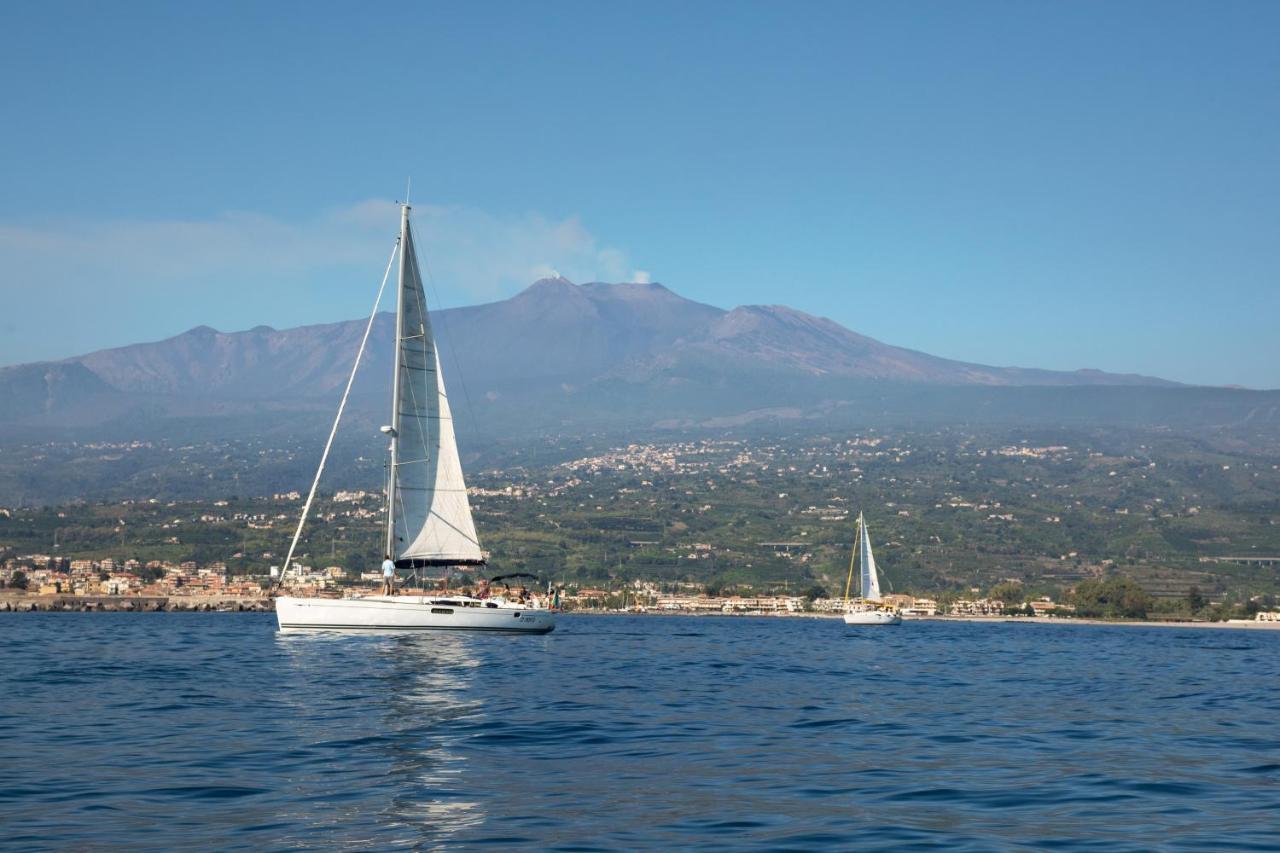 Zaffiro Lavico Rooms Etna Nature Sea Acireale Εξωτερικό φωτογραφία