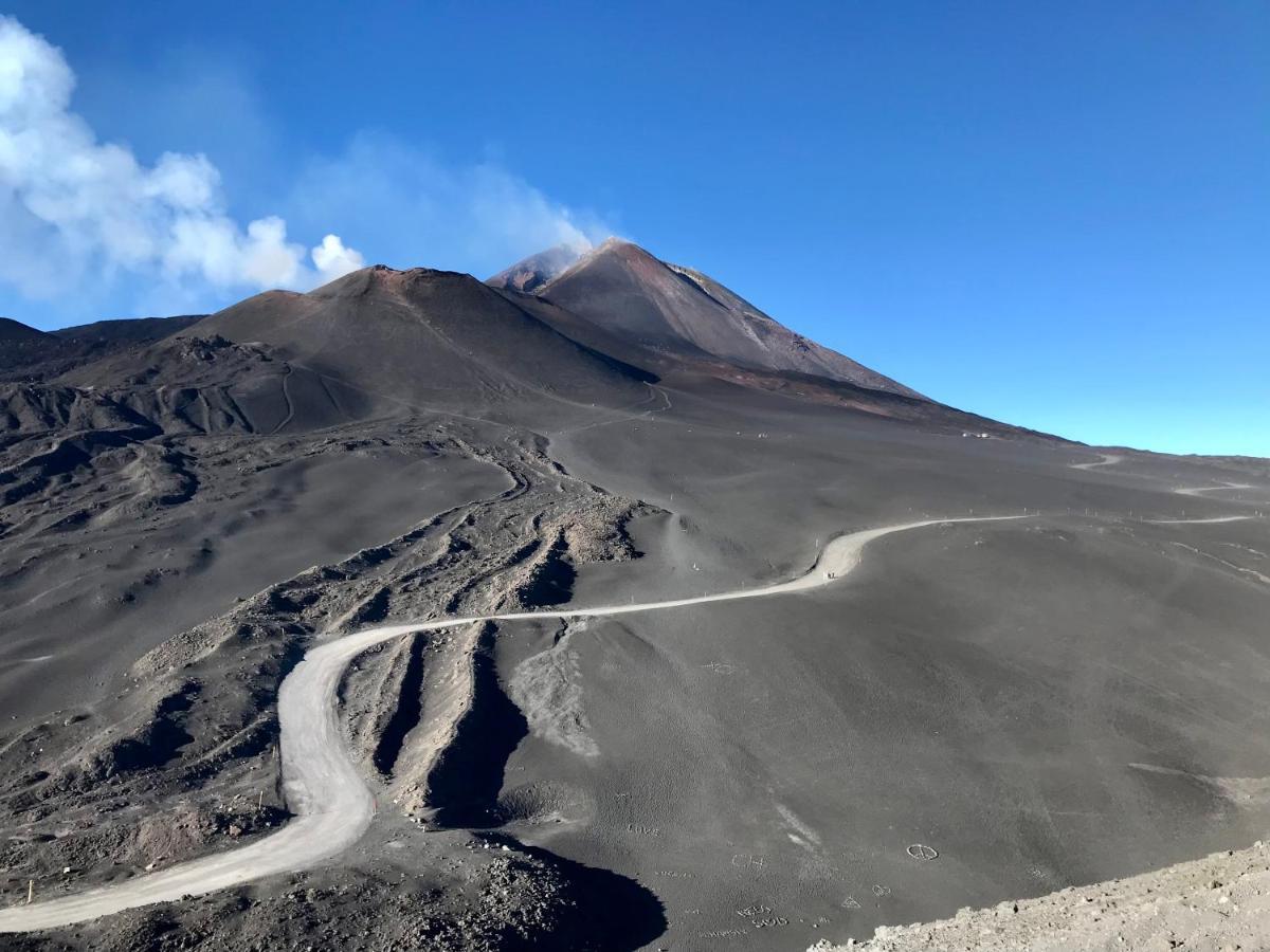 Zaffiro Lavico Rooms Etna Nature Sea Acireale Εξωτερικό φωτογραφία